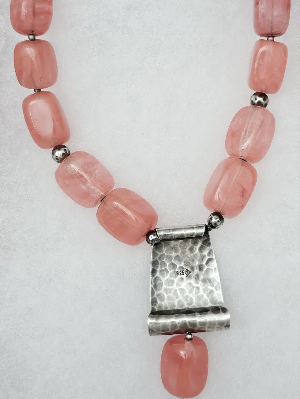 Silpada Sterling Silver Cherry Quartz Chunk Bead Hammered Pendant Necklace N1188